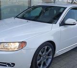 Volvo S80 D5 A R-Design 2010. godina