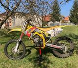 Suzuki rmz 250